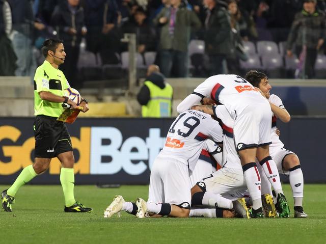 包含佛罗伦萨遭遇客场失利，积分榜名次下滑的词条